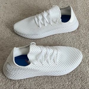 Adidas Deerupt Sneakers